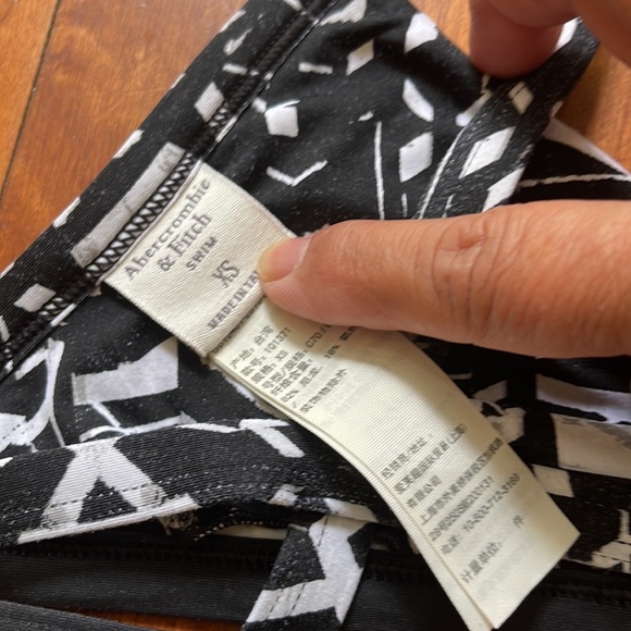 Albercrombie & Fitch Bikini - Picture 7 of 7